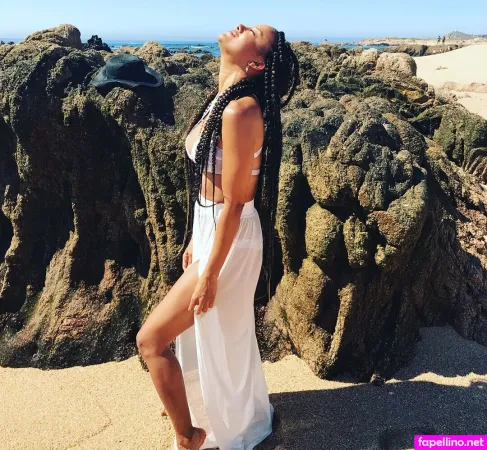 Heather Hemmens OnlyFans Thumbnail #0sqdIVhAF1