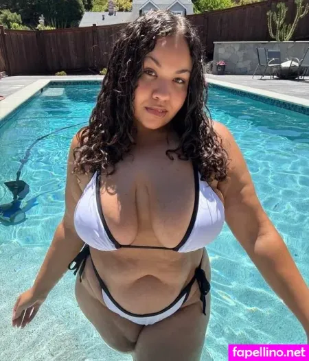 Heather Hicks OnlyFans Thumbnail #eEmpC5WGk2