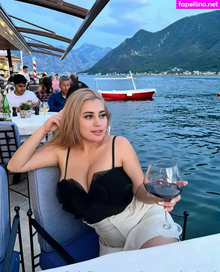 Heavenkarina1 OnlyFans Thumbnail #Qn8iQEygMY