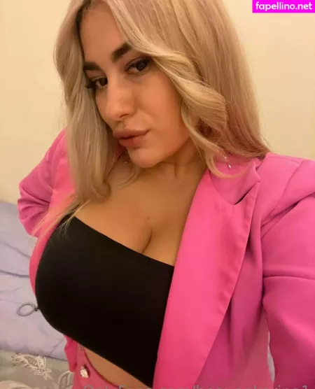 Heavenkarina1 OnlyFans Thumbnail #bRhC4njINa