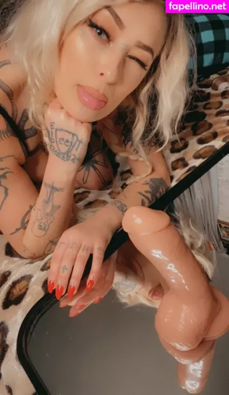Heavymetalvixen OnlyFans Thumbnail #6VURgRC4V9