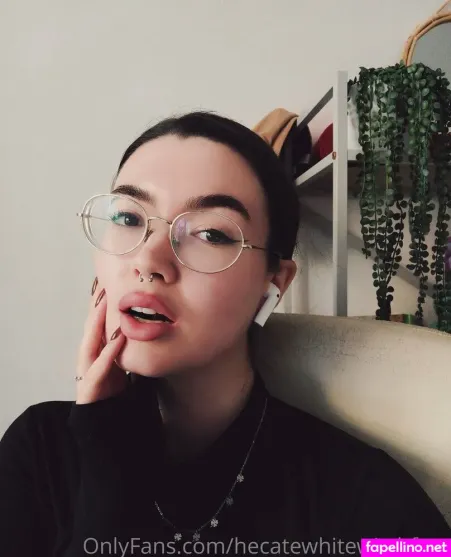 Hecatewhitewitchfree OnlyFans Thumbnail #Le4LJlwjMm