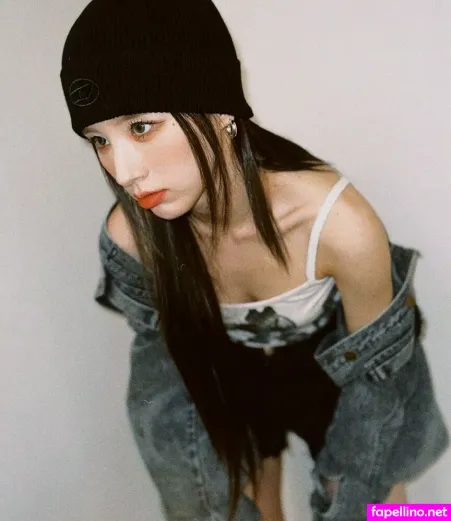 Heejin OnlyFans Thumbnail #2WD72ikW27