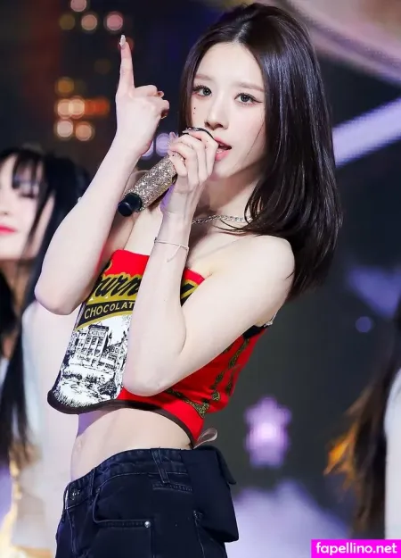 Heejin OnlyFans Thumbnail #AQWodzRzhl