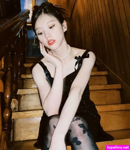 Heejin OnlyFans Thumbnail #SqC9AoN5LW