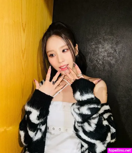 Heejin OnlyFans Thumbnail #WjGGnqXttF