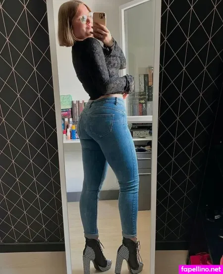 Heels Girl 87 OnlyFans Thumbnail #BEVifueTN2