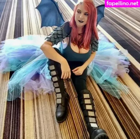 Heidi Corinne OnlyFans Thumbnail #KaVCGiuc2v