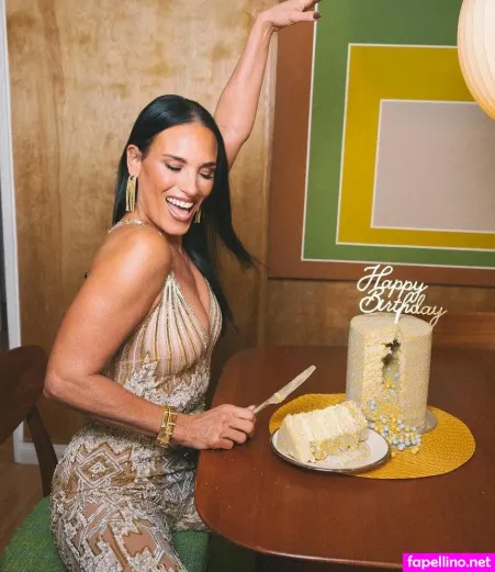 Heidi D Amelio OnlyFans Thumbnail #W9NhWlqrt1