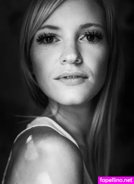 Heidi Erdbeer OnlyFans Thumbnail #IpZqYCPyFn