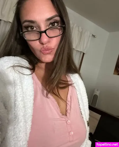 Heidi Gardner OnlyFans Thumbnail #9HhTztrgPm