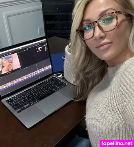 Heidi Haze Hotwife OnlyFans Thumbnail #bEkdKM0OLw