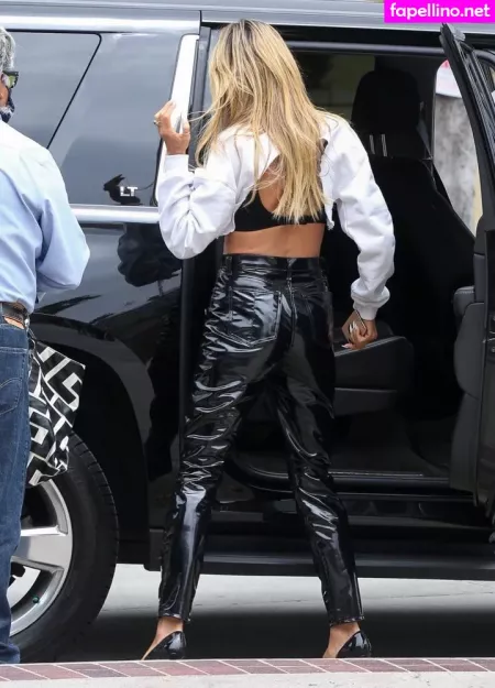 Heidi Klum OnlyFans Thumbnail #0n5OEqKRr1