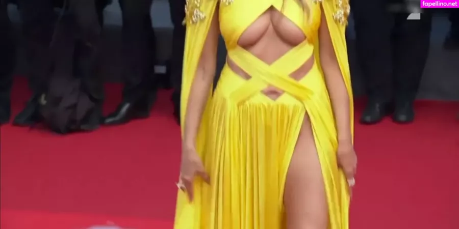 Heidi Klum OnlyFans Thumbnail #3I8PbwAcmw