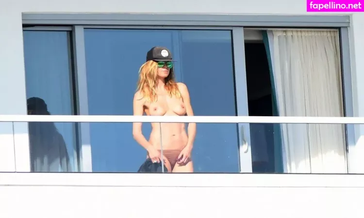 Heidi Klum OnlyFans Thumbnail #3tXycalWBg