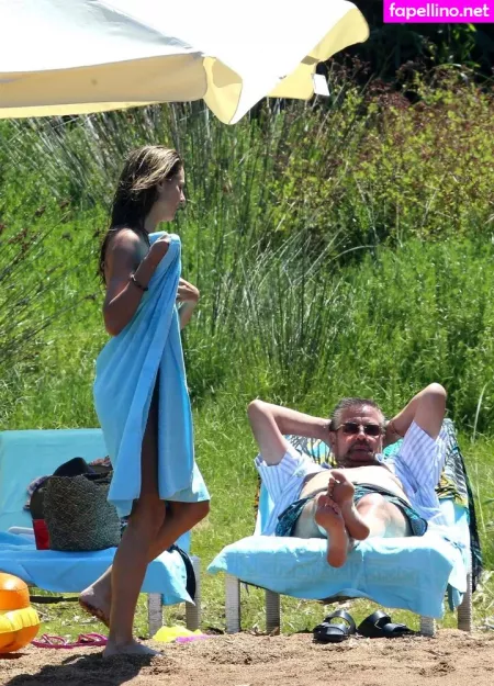 Heidi Klum OnlyFans Thumbnail #8g8qjI3aJV