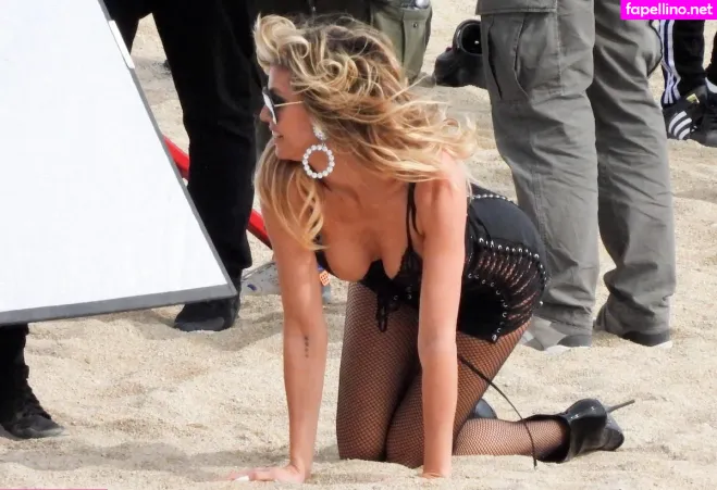 Heidi Klum OnlyFans Thumbnail #DIvOqqsLdX