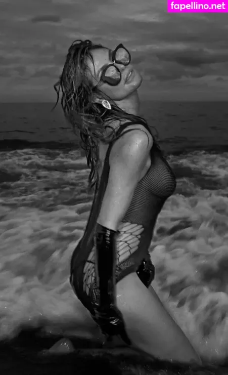 Heidi Klum OnlyFans Thumbnail #NpMEqQPwNn