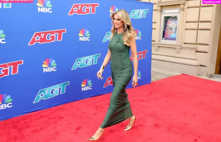 Heidi Klum OnlyFans Thumbnail #Oo7twuhBAE