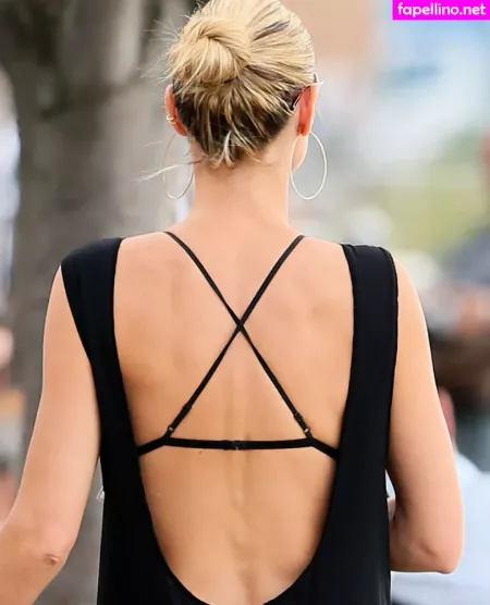 Heidi Klum OnlyFans Thumbnail #S9b2J6fxGN