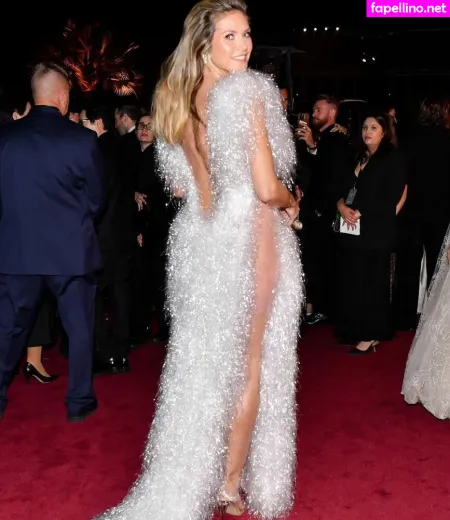 Heidi Klum OnlyFans Thumbnail #WWSJZQpeup