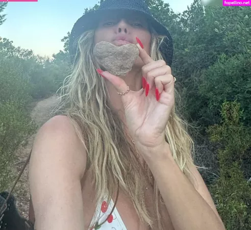 Heidi Klum OnlyFans Thumbnail #a7gbgPok47