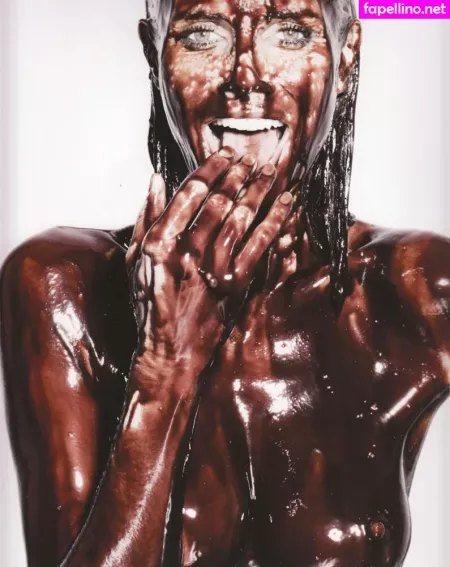 Heidi Klum OnlyFans Thumbnail #g2nmvguOxi