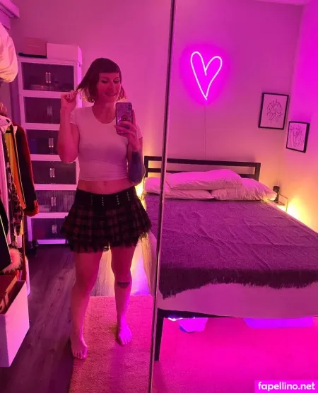 Heidihartmann77 OnlyFans Thumbnail #11wO0vIR58