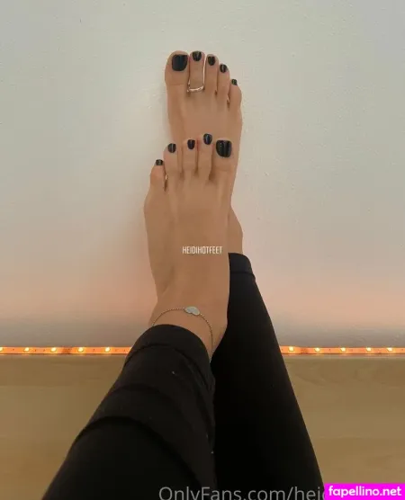 Heidihotfeet OnlyFans Thumbnail #HWsNp3U2HJ