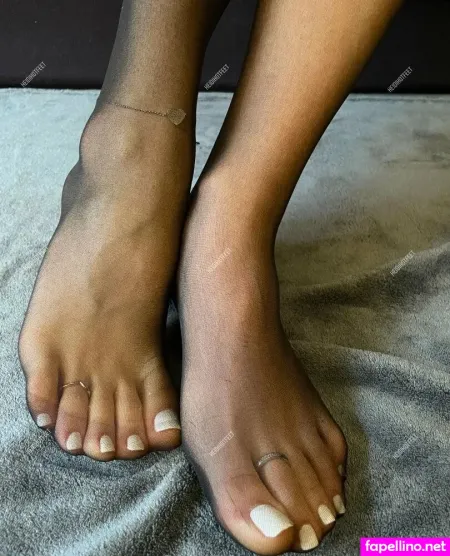 Heidihotfeet OnlyFans Thumbnail #ds3B1pDTBh