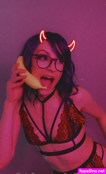 Heidipickles OnlyFans Thumbnail #4IovmuJ5uA