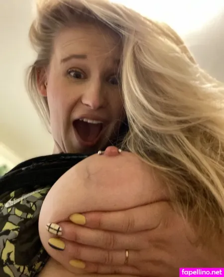 Heidisophiabobia OnlyFans Thumbnail #KxOGogjfmI