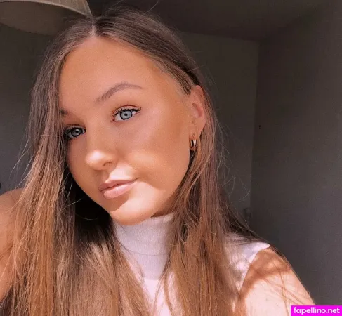 Helayna Birkett OnlyFans Thumbnail #7UksgFUM4z