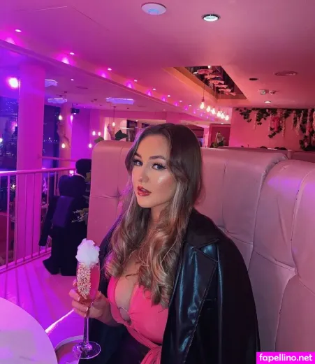 Helayna Birkett OnlyFans Thumbnail #F8GrLFQjXO