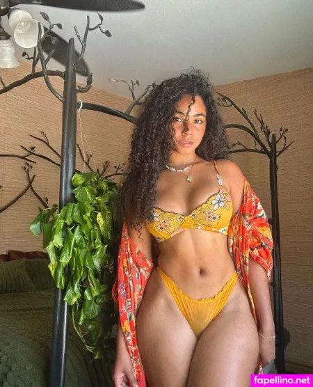 Helayna Marie 1 OnlyFans Thumbnail #nwxI6xwor4
