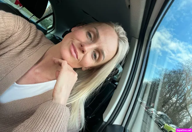 Helen De OnlyFans Thumbnail #3AkfWw7mXE