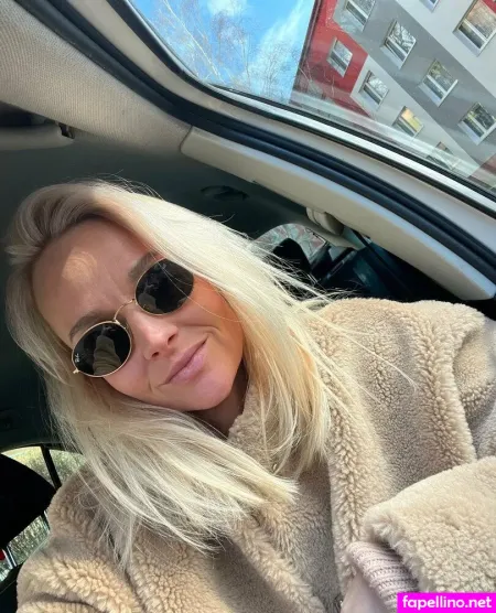 Helen De OnlyFans Thumbnail #5cwHQPW0qB