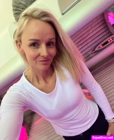 Helen De OnlyFans Thumbnail #J9Puho7YVo