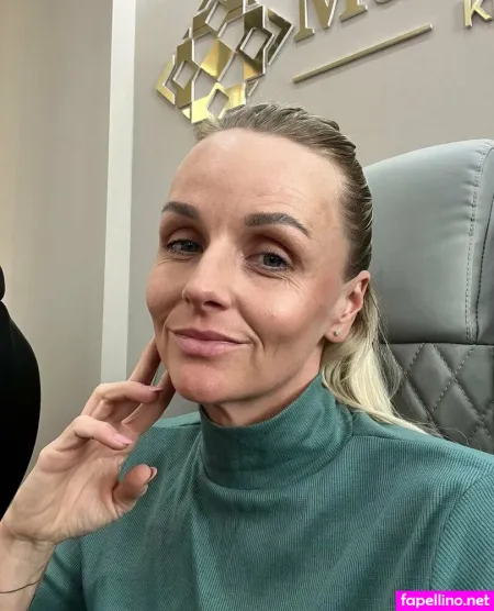 Helen De OnlyFans Thumbnail #bGECxqGAny