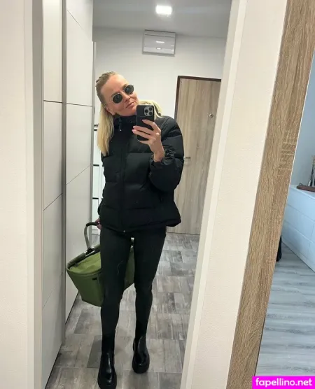 Helen De OnlyFans Thumbnail #nbvKZTvqB8