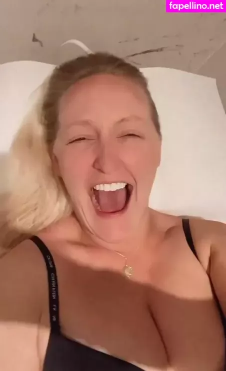 Helen Scott OnlyFans Thumbnail #Dyfff56DGa