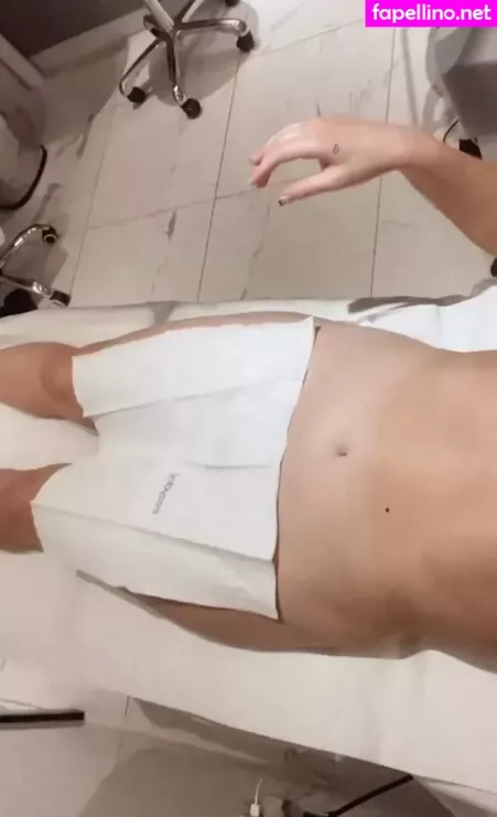 Helen Scott OnlyFans Thumbnail #FI6nNPohTX