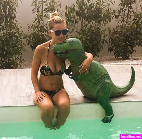 Helen Skelton OnlyFans Thumbnail #UgWxtwZGO8