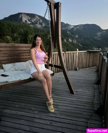 Helen Style Main Profile Photo