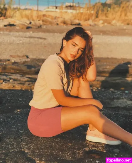 Helen19free OnlyFans Thumbnail #4dxFjwND8F