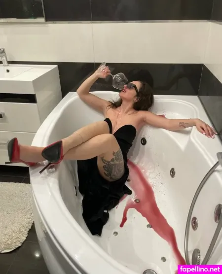 Helen448 OnlyFans Thumbnail #GLiPMbJdGD