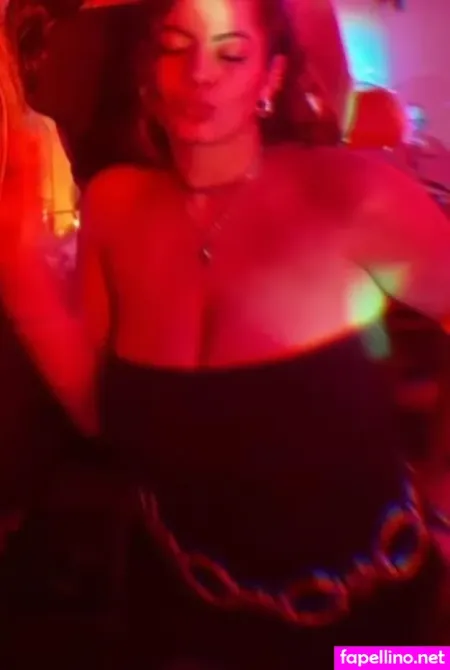 Helena Calabia OnlyFans Thumbnail #AA4aLnkYxd