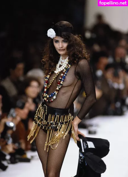 Helena Christensen OnlyFans Thumbnail #AzF8wZW95J