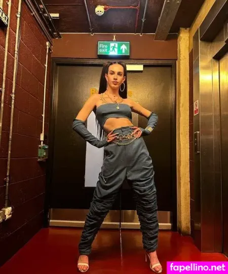 Helena Jones OnlyFans Thumbnail #O5pDKT3xSE