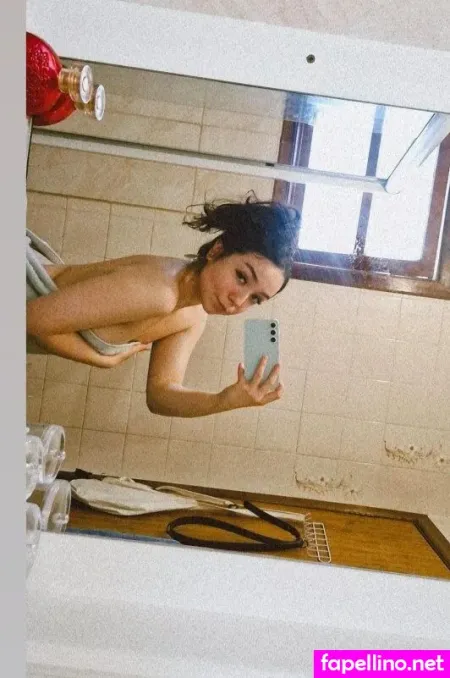 Helena Leao OnlyFans Thumbnail #o8qVFa3n6t